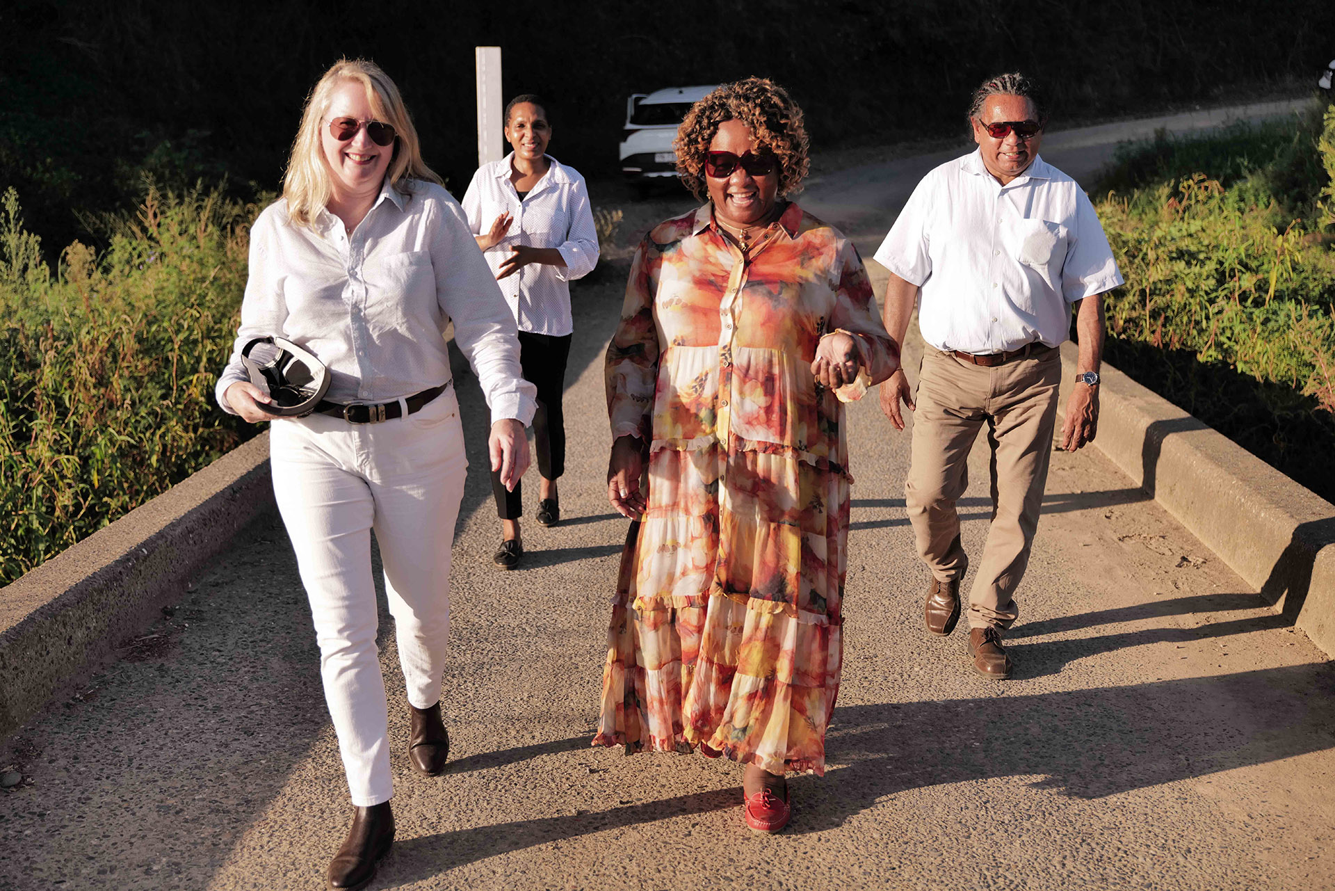 Dr Chivonne Algeo with Ms Tebelelo Bareki and Ms Dorcas Kobela Makgato from the Botswana High Commission and Troy Pickwick in Bellbrook NSW Australia